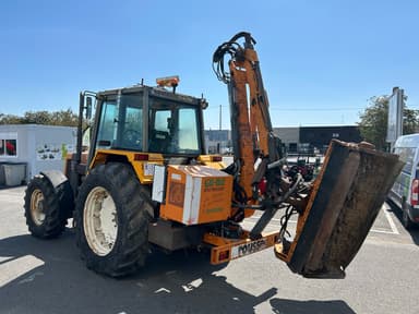 Tracteur RENAULT 110-54 - photo 5