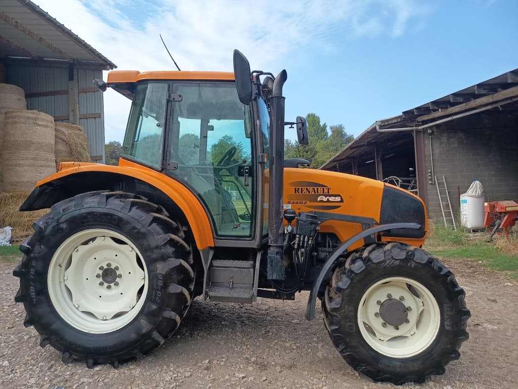 Tracteur RENAULT 546 rz - photo principale