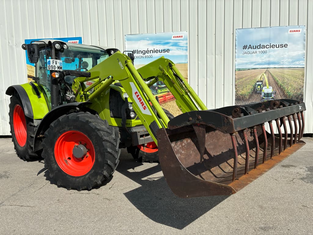 Tracteur CLAAS ARION 440 - photo principale