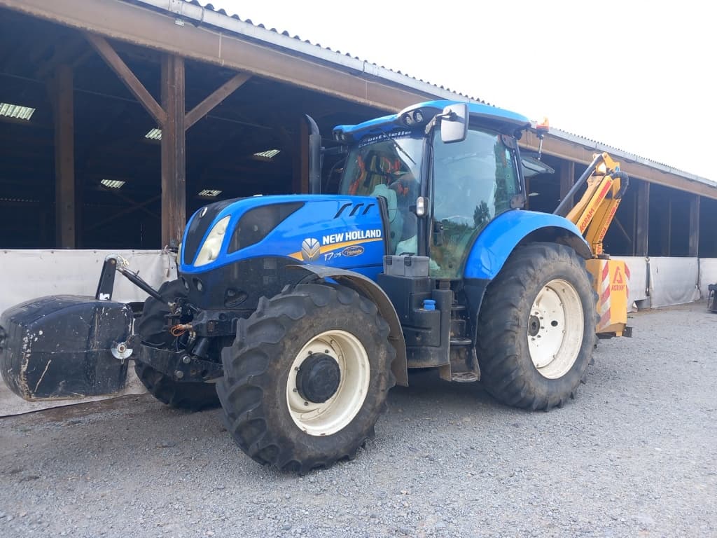 Tracteur NEW HOLLAND T7.175 - photo principale