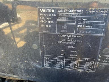 Tracteur VALTRA N 134 H5 - photo 5