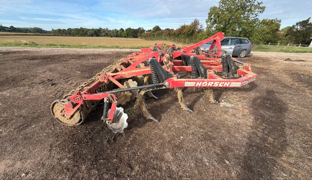 Dechaumeur HORSCH Terrano 4fx - photo principale