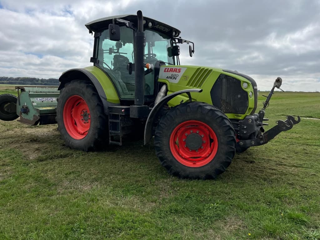Tracteur CLAAS ARION 620 - photo principale