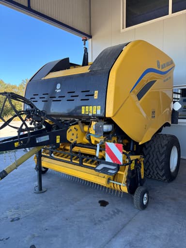 Presse balles rondes NEW HOLLAND Pro belt 165 CropCutter 25 couteaux - photo 2