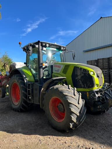 Tracteur CLAAS AXION 810 - photo 2