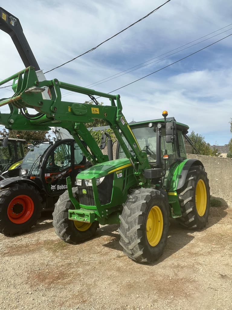 Tracteur chargeur JOHN DEERE 5100 M - photo principale