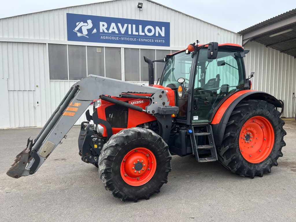 Tracteur KUBOTA M 135 GX III - photo principale