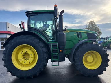 Tracteur chargeur JOHN DEERE 6R250 - photo 2