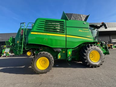 Moissonneuse JOHN DEERE T560 HM - photo 2