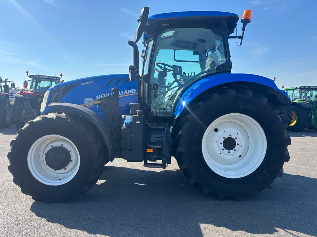 Tracteur chargeur NEW HOLLAND T6.165 - photo principale
