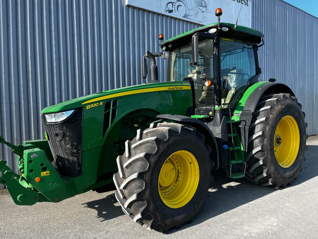 Tracteur JOHN DEERE 8320R - photo principale