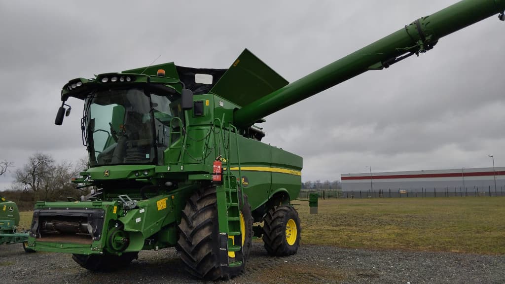 698211fd190a4c7dbfda5c32