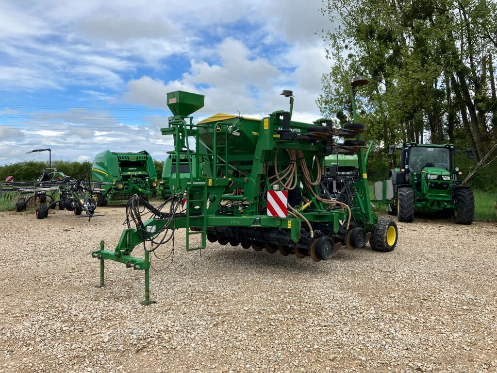 681b4e51b0537ec3e96f5ec1