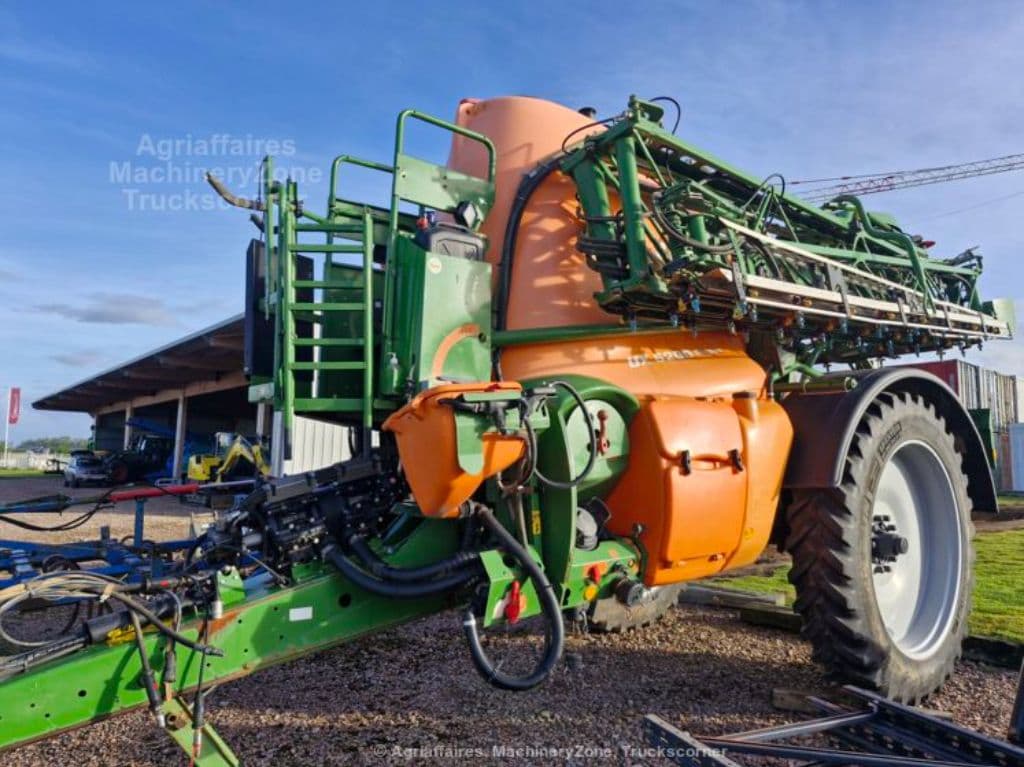 Pulverisateur AMAZONE Ux 6200 super prenium  - photo principale