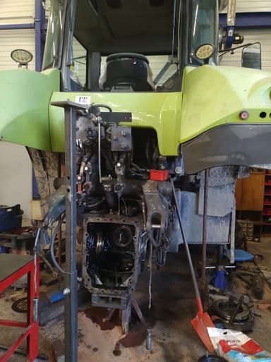 Tracteur CLAAS AXION 840 - photo 3