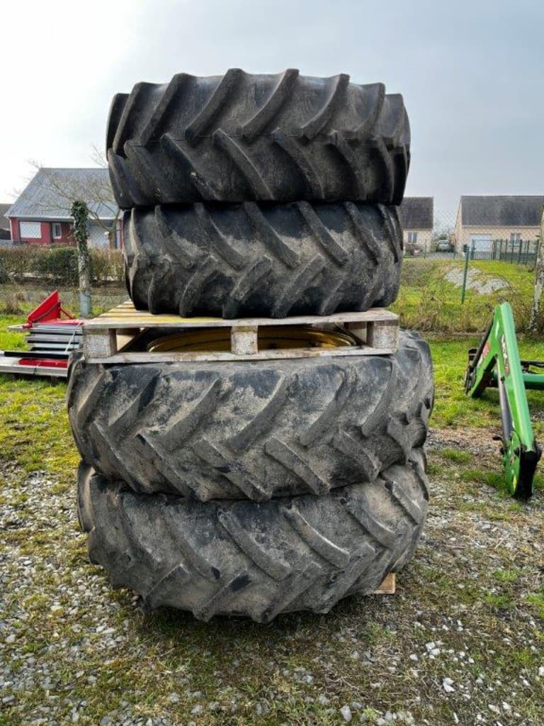 Roues MITAS 420/70R28 ET 460/85R38 - photo principale