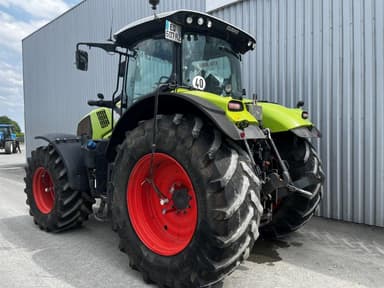 Tracteur CLAAS AXION 850 - photo 4