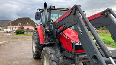 Tracteur chargeur MASSEY FERGUSON 5440 CP T3 - photo 4