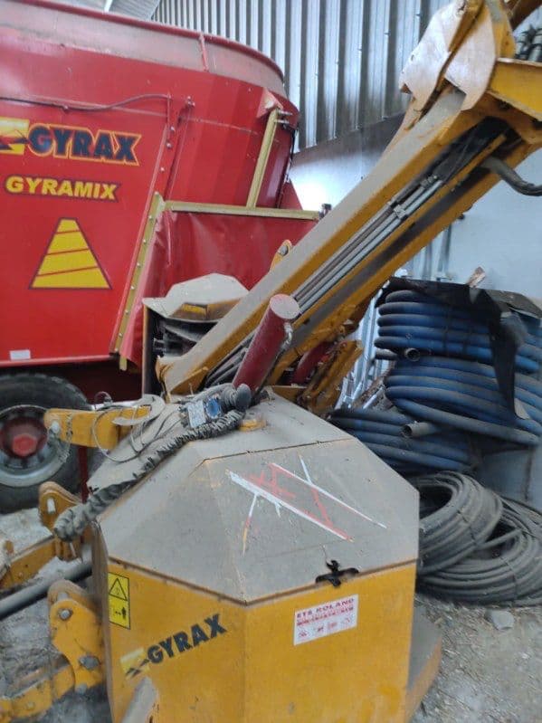 69a043097d1756fb363eab27