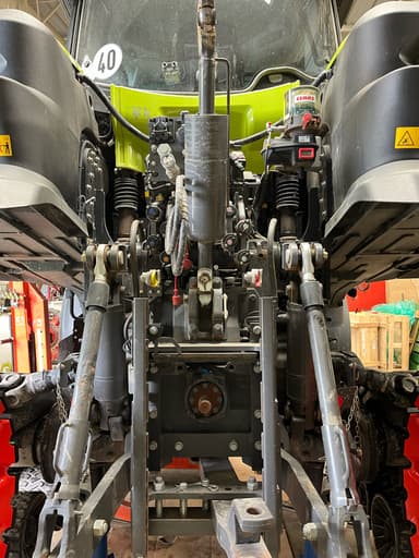 Tracteur CLAAS AXION 930 CEBIS Terra trac 735 mm - photo 5