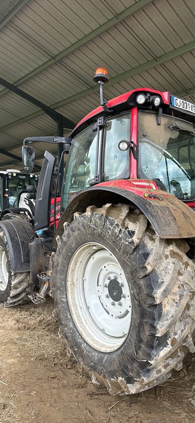 Tracteur VALTRA N 135 DIRECT - photo 3