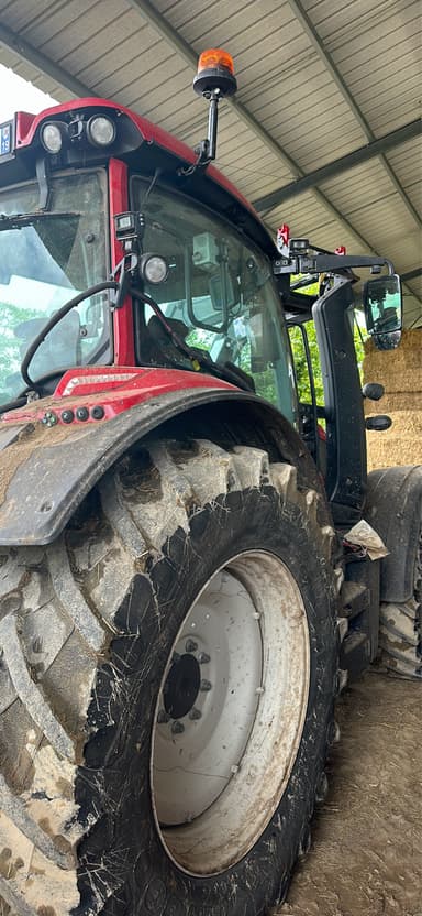 Tracteur VALTRA N 135 DIRECT - photo 4