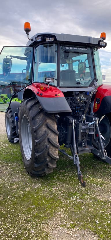 Tracteur MASSEY FERGUSON 5S.115 Dyna 4 - photo 3