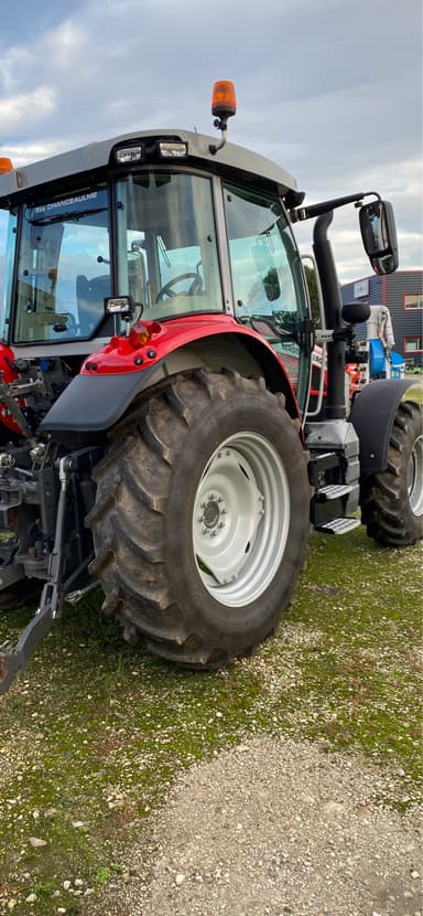 Tracteur MASSEY FERGUSON 5S.115 Dyna 4 - photo 4