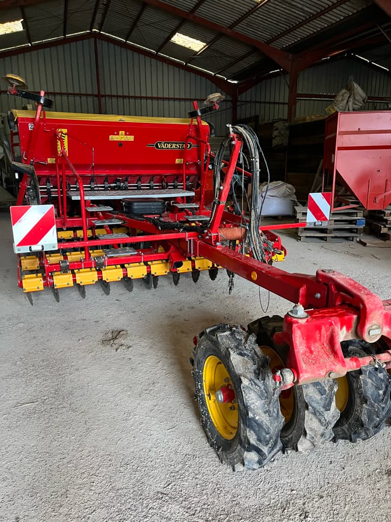 698dfd006ce0a5679e36b40e