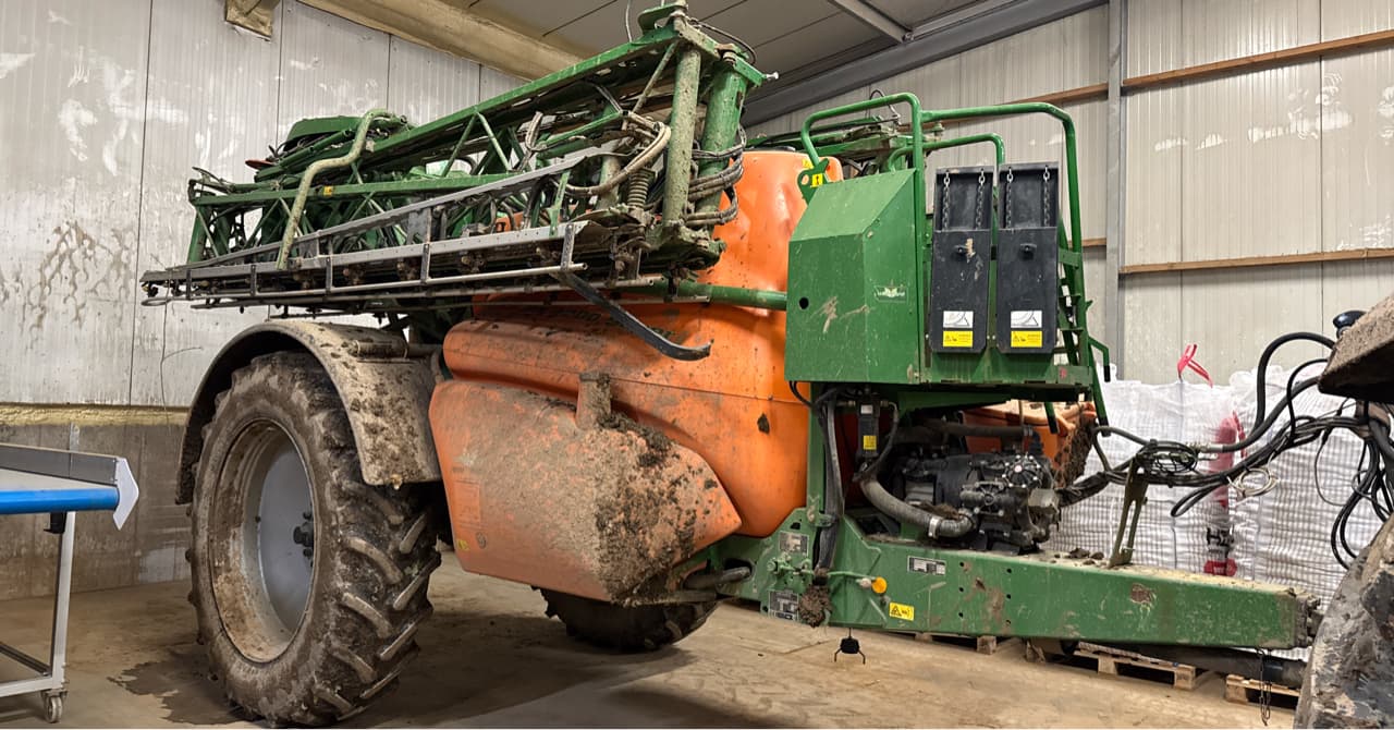 6902383fe80650842e26ad51