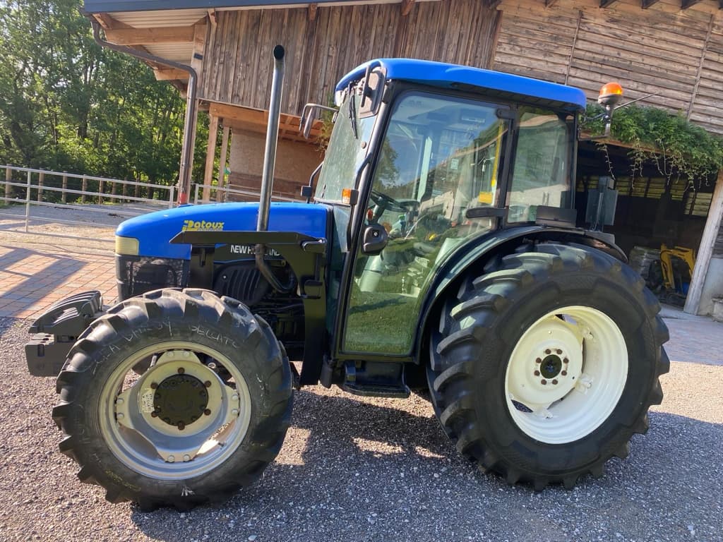 Tracteur NEW HOLLAND TN65 - photo principale