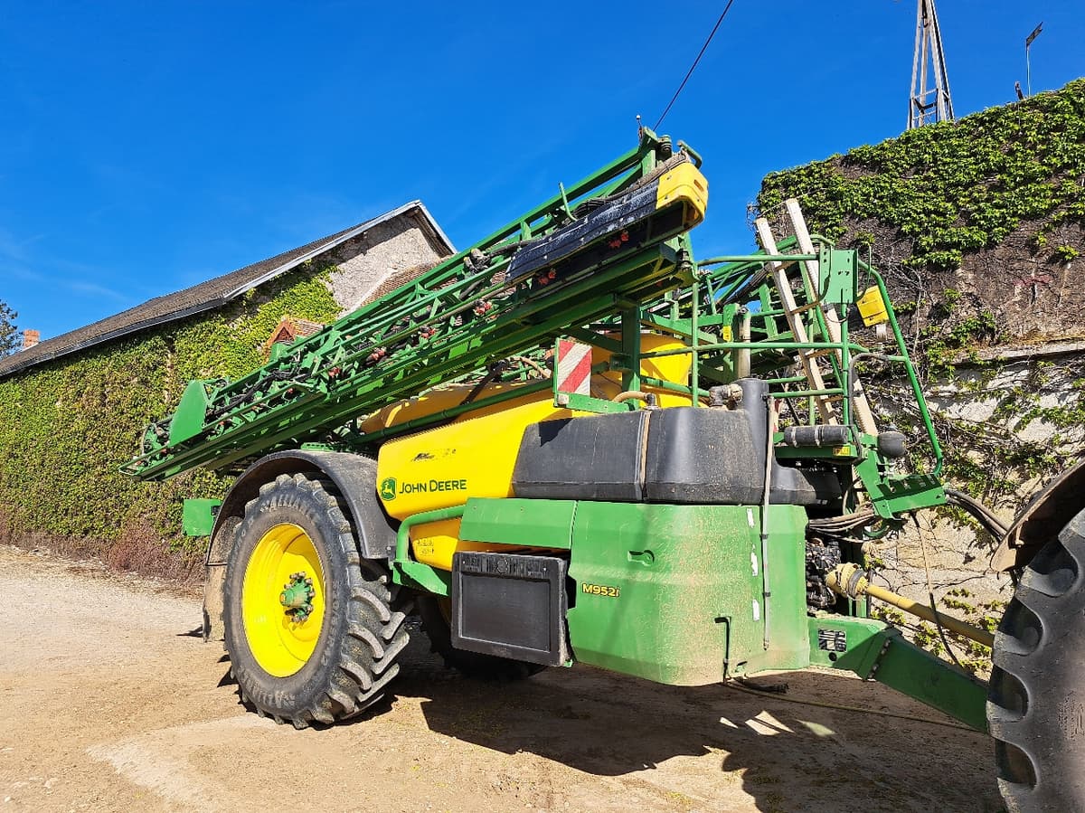 Pulverisateur JOHN DEERE M 952 I - photo principale