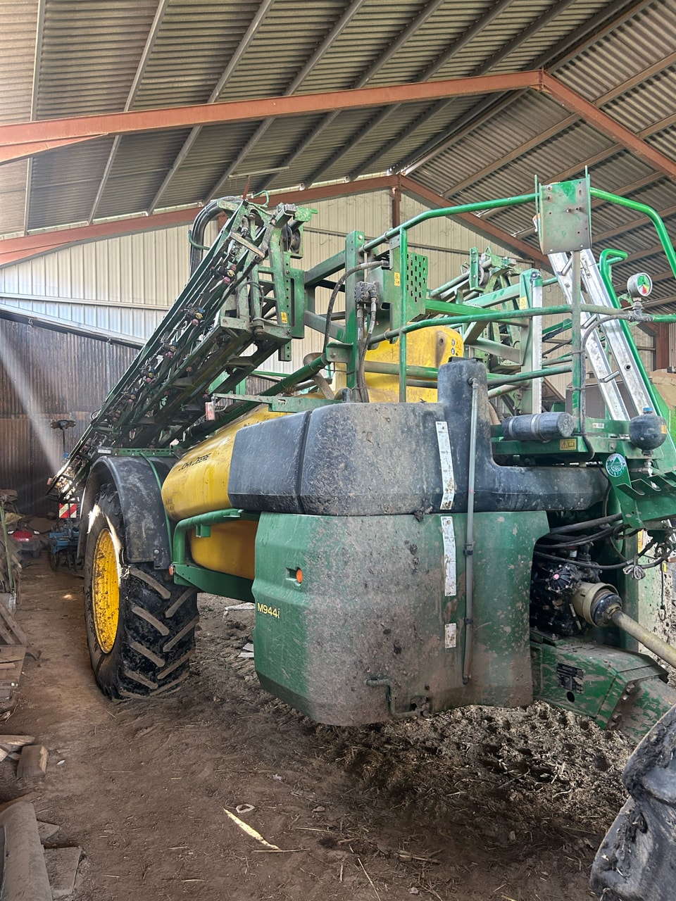 Pulverisateur JOHN DEERE M944i - photo slide 2