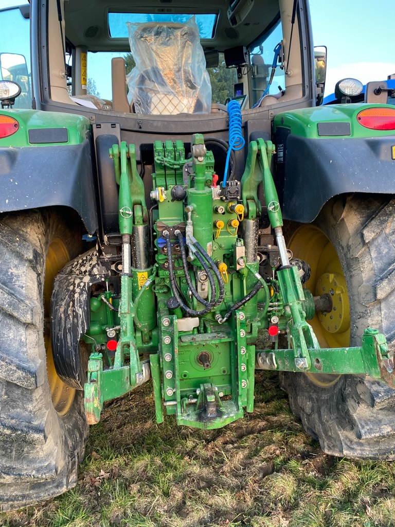Tracteur JOHN DEERE 6R 155 - photo slide 12