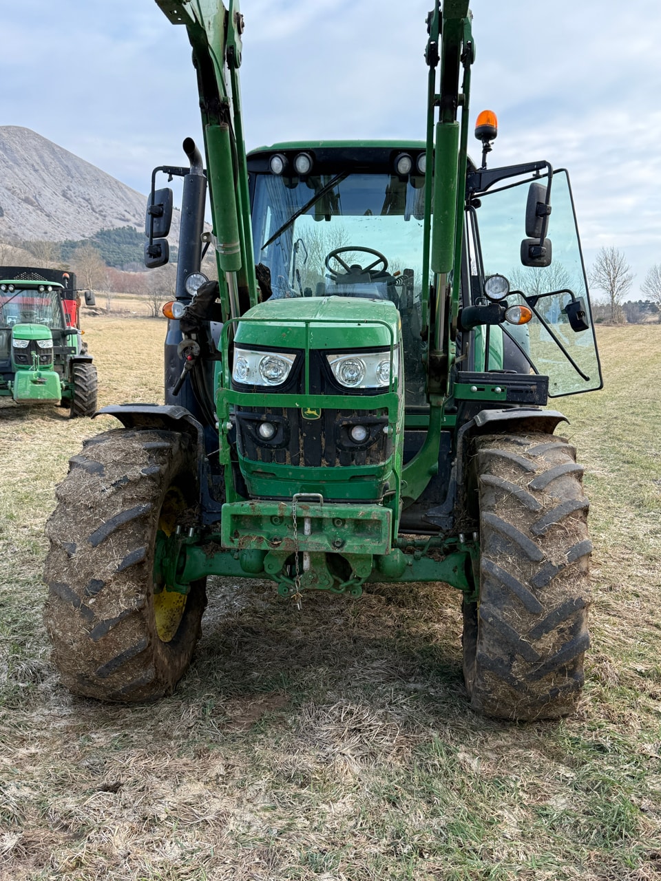 Tracteur chargeur JOHN DEERE 6120M - photo slide 4