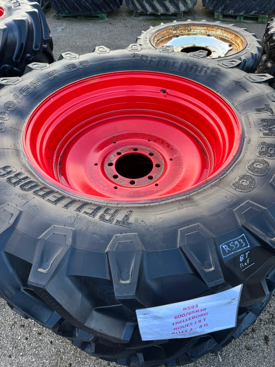 Pneumatique TRELLEBORG 600/65R38 - photo slide 3