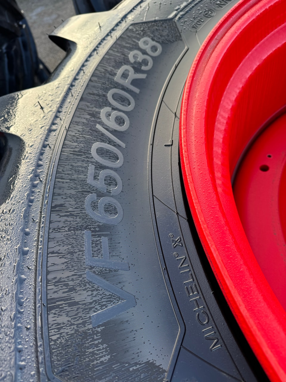 Pneumatique MICHELIN VF650/60R38 - photo slide 5