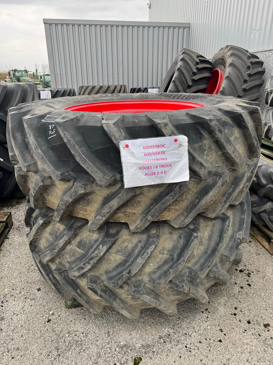 Pneumatique TRELLEBORG 600/65R38 - photo slide 1