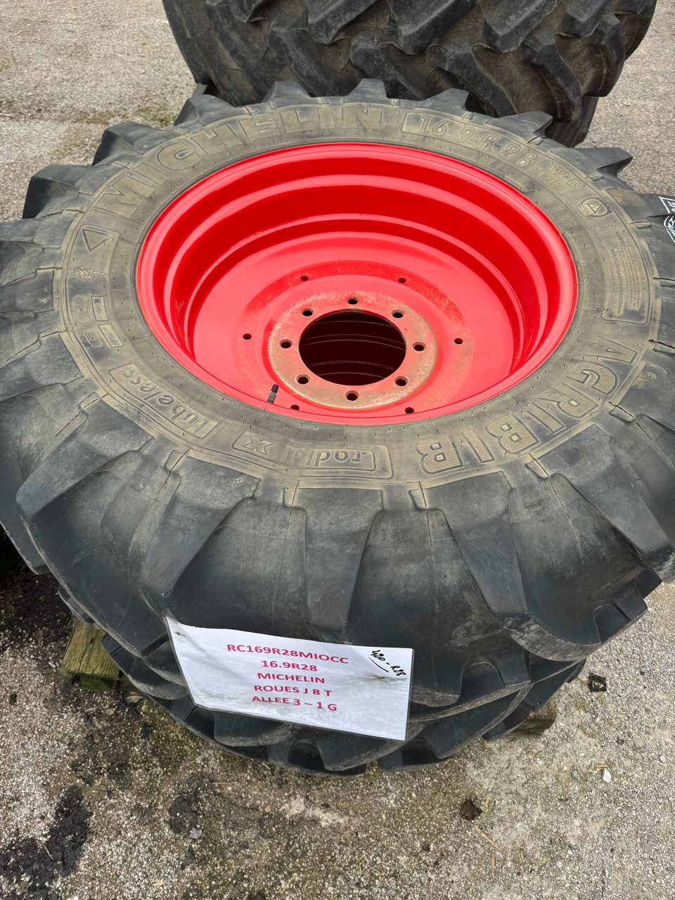 Pneumatique MICHELIN 16,9R28 - photo slide 2