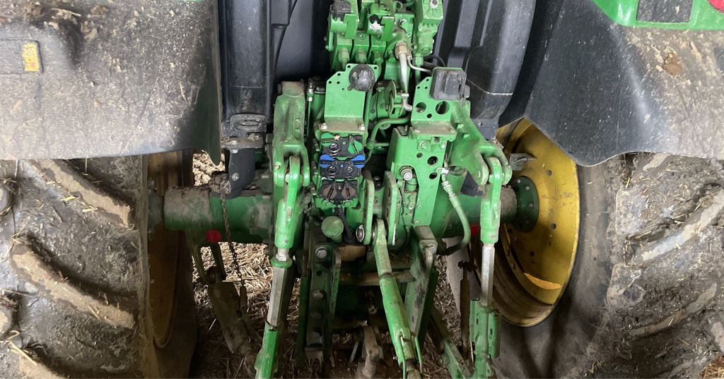Tracteur chargeur JOHN DEERE 6120R - photo slide 14