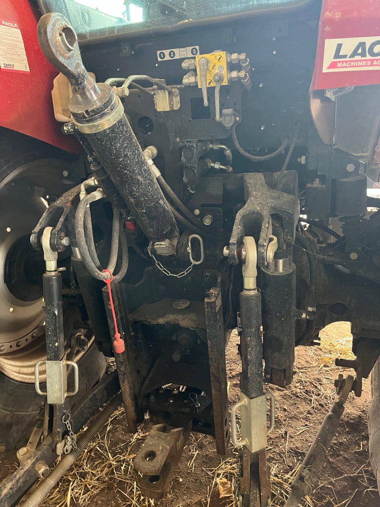 Tracteur CASE IH FARMALL 105 U PRO - photo slide 10