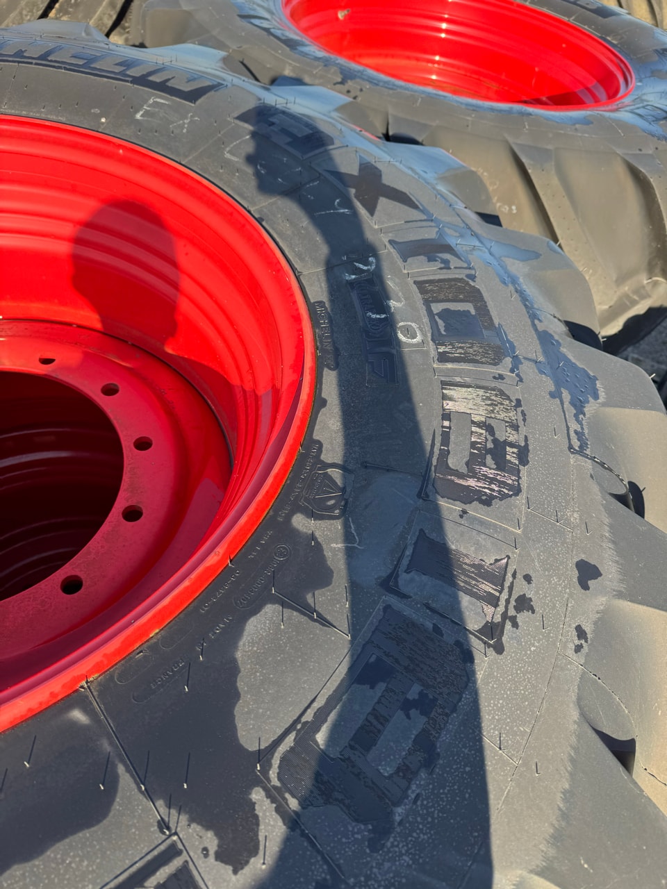 Pneumatique MICHELIN 650/75R30 - photo slide 3