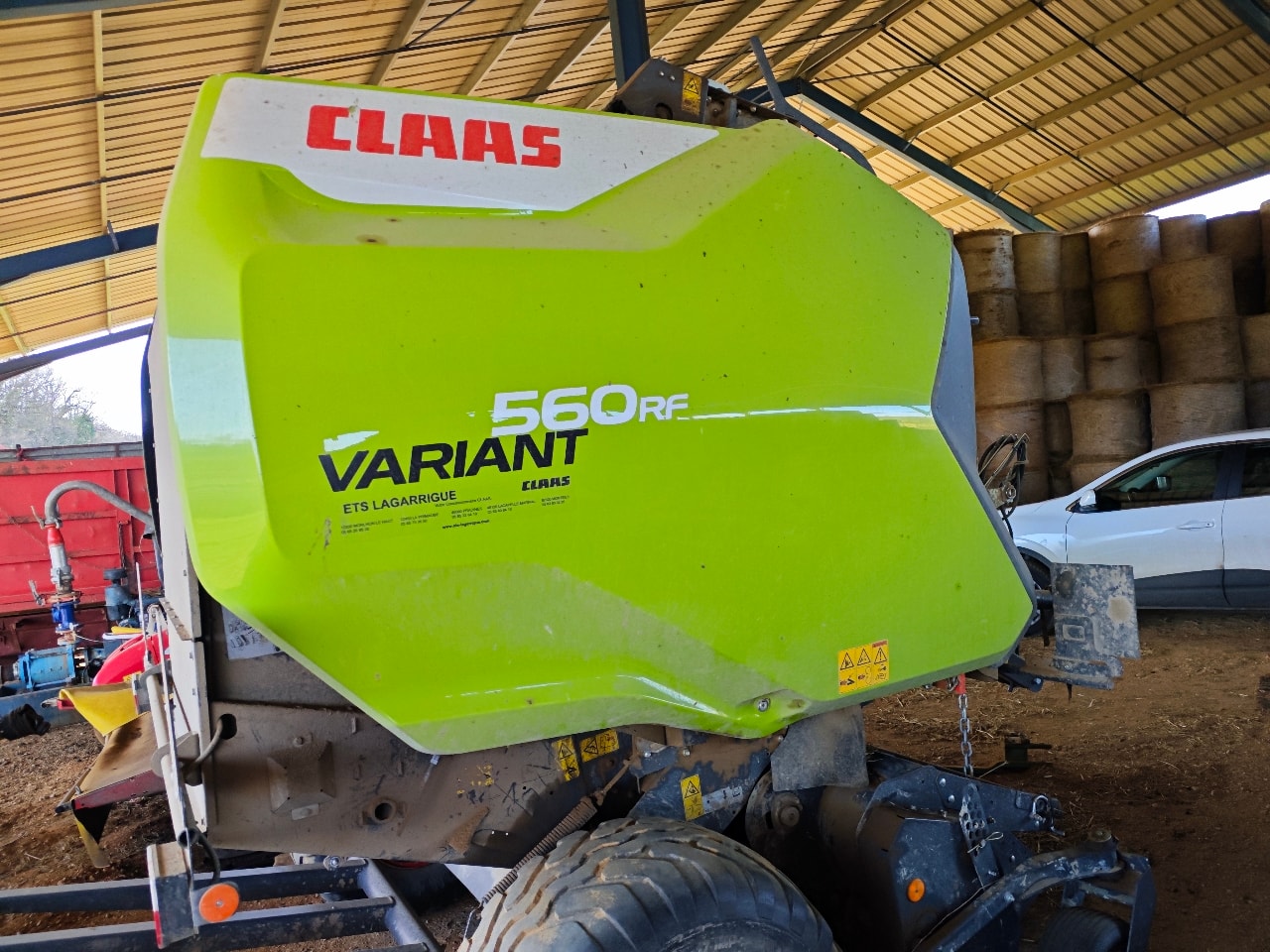 Presse balles rondes CLAAS Variant560 rf - photo slide 3