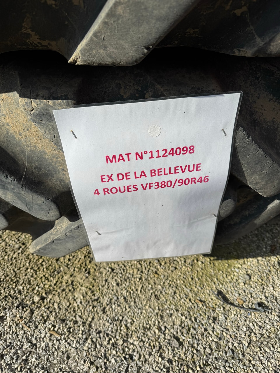 Pneumatique MICHELIN VF380/90R46 - photo slide 2
