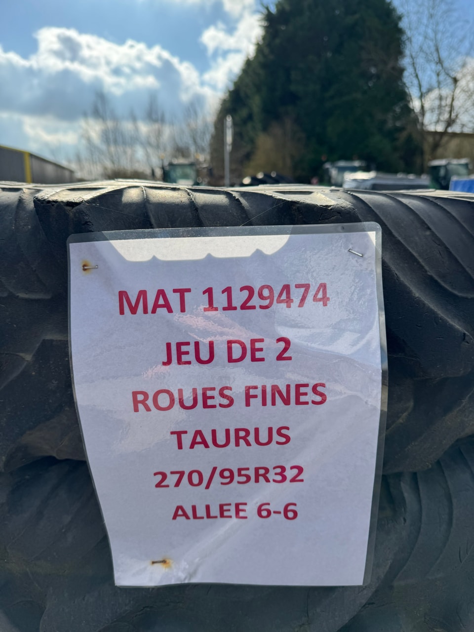 Pneumatique TAURUS 270/95R32 - photo slide 2
