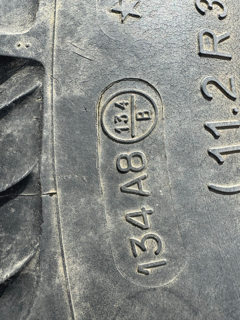 Pneumatique TAURUS 270/95R32 - photo slide 4