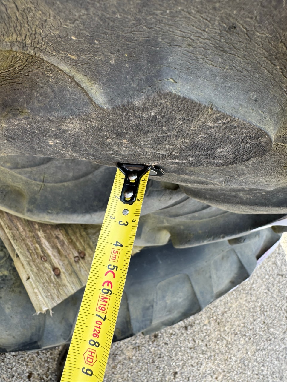 Pneumatique TAURUS 270/95R32 - photo slide 6