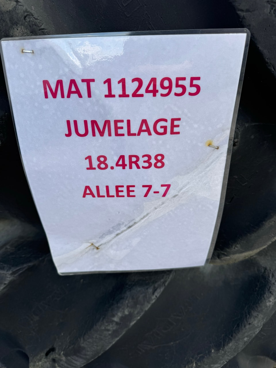 Pneumatique GOODYEAR 18.4E38 - photo slide 2