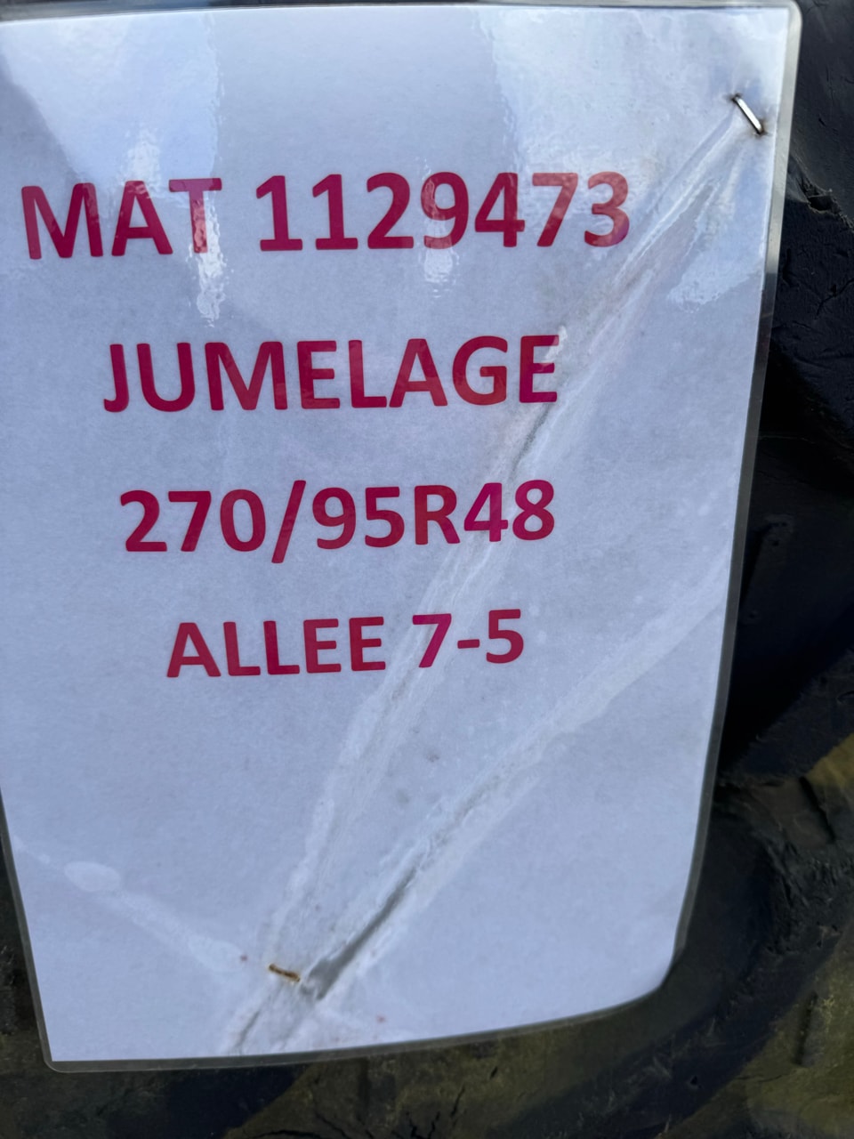 Pneumatique KLEBER 270/95R48 - photo slide 2