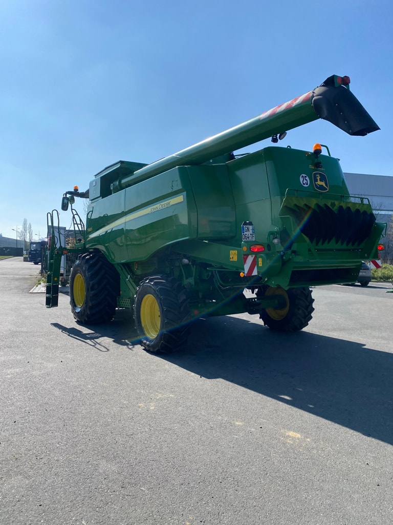 Moissonneuse JOHN DEERE T660 HM - photo slide 4